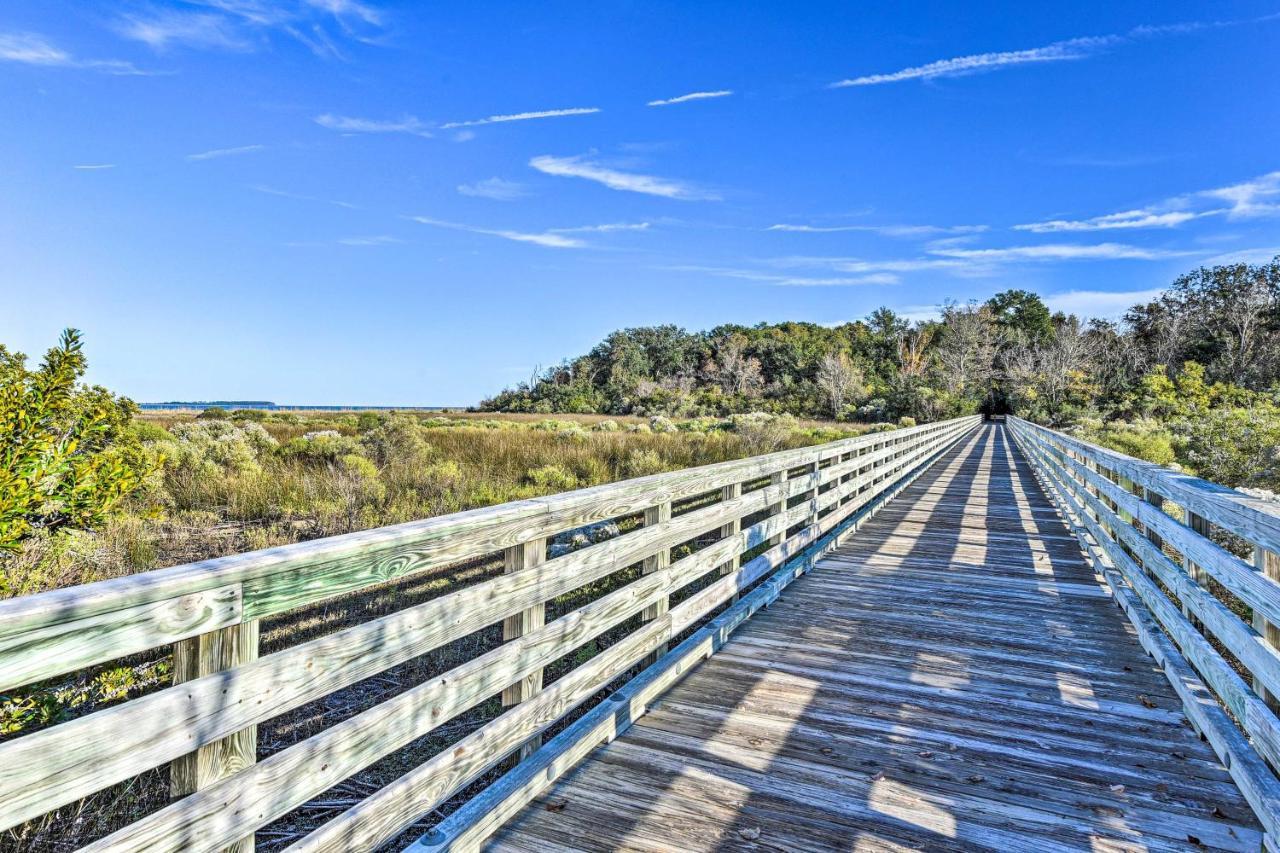 فيلا Breezy Hilton Head Getaway 3 Decks And Water Views! هيلتون رئيس جزيرة المظهر الخارجي الصورة